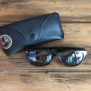 Ray-Ban Polarized New Wayfarer Sunglasses